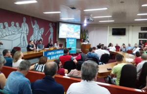 Read more about the article População se manifesta contra a privatização da água em Erechim(RS)