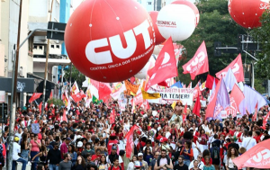 Read more about the article Por Lula, centrais sindicais farão 1º de Maio em Curitiba