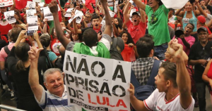 Leia mais sobre o artigo Lula: “estaremos em sua defesa, seja nas instâncias institucionais, seja nas ruas!”