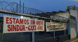 Read more about the article Trabalhadores(as) da Caerd iniciam a semana em greve: 4 meses de salários em atraso
