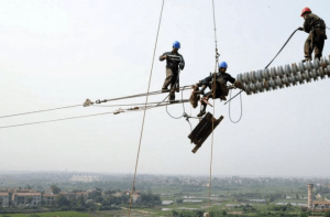 Leia mais sobre o artigo Eletricitários correm perigo de vida e denunciam risco de novo apagão no país