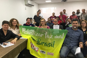 Read more about the article Comitê define novos passos da luta em defesa das empresas públicas
