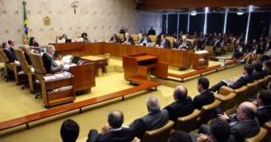 Read more about the article STF suspende julgamento e empurra decisão sobre terceirização para quarta (29/8)
