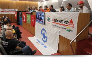 Read more about the article Sindicatos e parlamentares rechaçam as privatizações