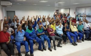Read more about the article Em assembleia, trabalhadores da DESO aderem à Greve Geral do dia 14