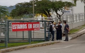 Read more about the article Trabalhadores da Celesc aguardam paralisados rodada de negociação