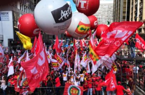 Read more about the article Com Lula, 1º de Maio dá exemplo de unidade do movimento sindical ao país e ao mundo