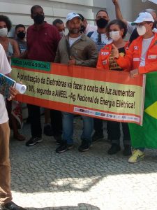 Read more about the article Ato em defesa da Eletrobras reúne parlamentares, movimento social e sindical