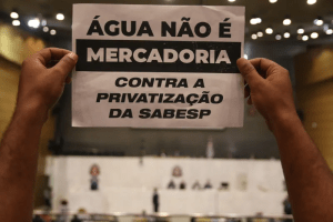 Leia mais sobre o artigo Como as privatizações contribuem para o aumento da desigualdade no Brasil e no mundo