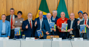 Leia mais sobre o artigo CUT e demais centrais entregam ao Presidente Lula a pauta da classe trabalhadora