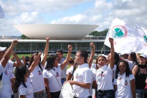 Leia mais sobre o artigo Jornada de Lutas do MAB reúne 1.000 mulheres em Brasília (DF) para reivindicar os direitos dos atingidos por barragens