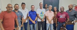 Leia mais sobre o artigo Dirigentes do SINDISAN e trabalhadores se reúnem com o prefeito para discutir situação do SAAE de São Cristóvão