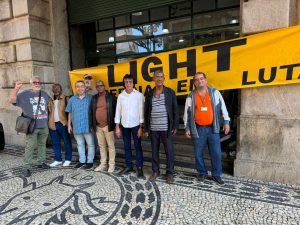 Leia mais sobre o artigo Ato em defesa de um ACT  justo para os trabalhadores e as trabalhadoras da Light foi realizado nesta terça-feira